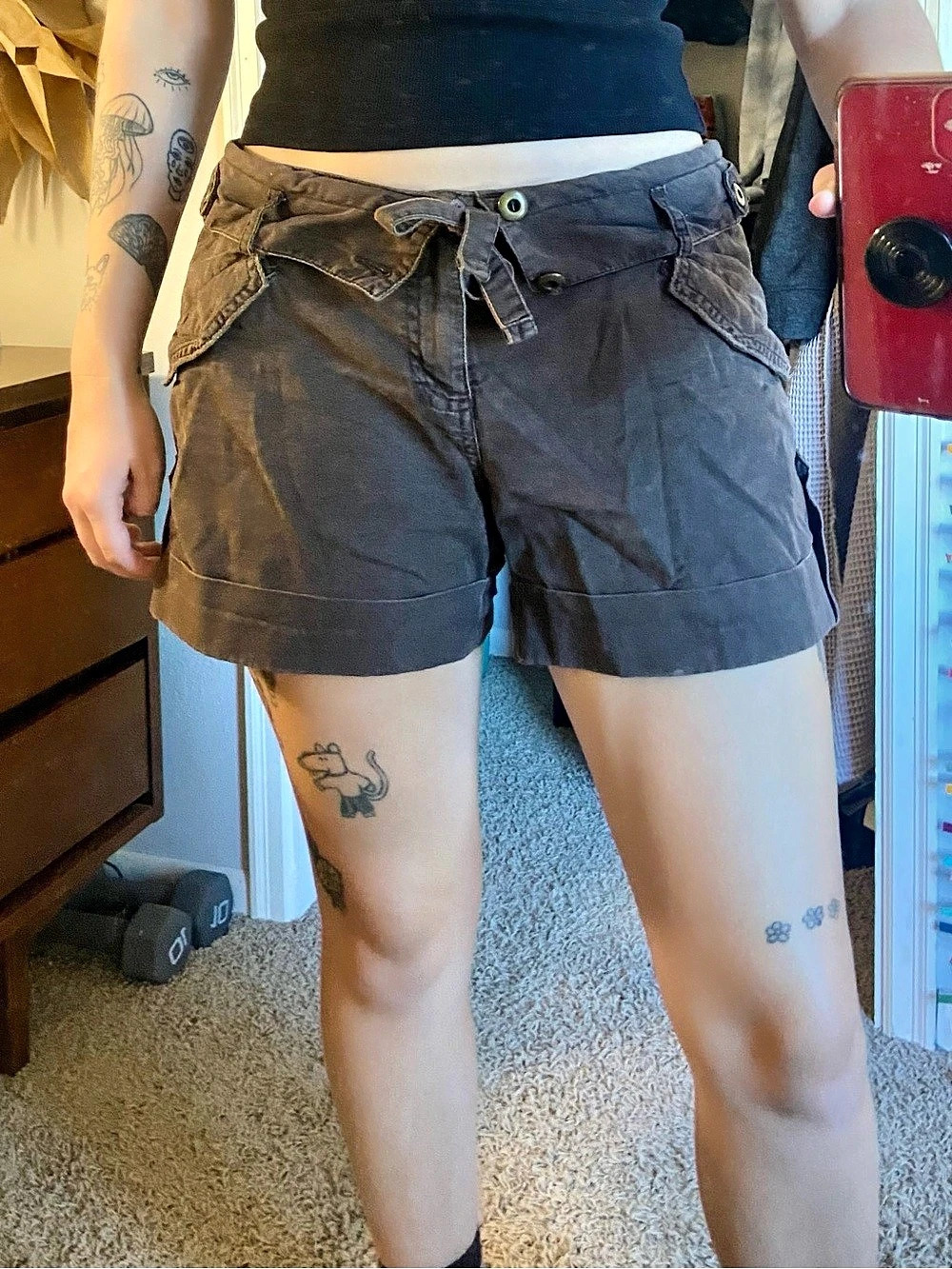 Old Navy Women's Cargo Shorts in Gray Size 6
